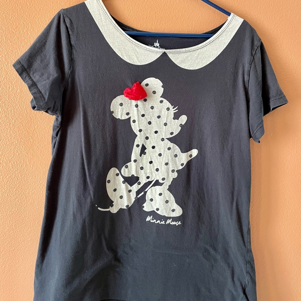 Minnie Mouse vintage polka dot shirt. Size XL